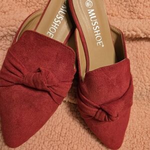 Musshoe Women's Chic Red Suede Loafers